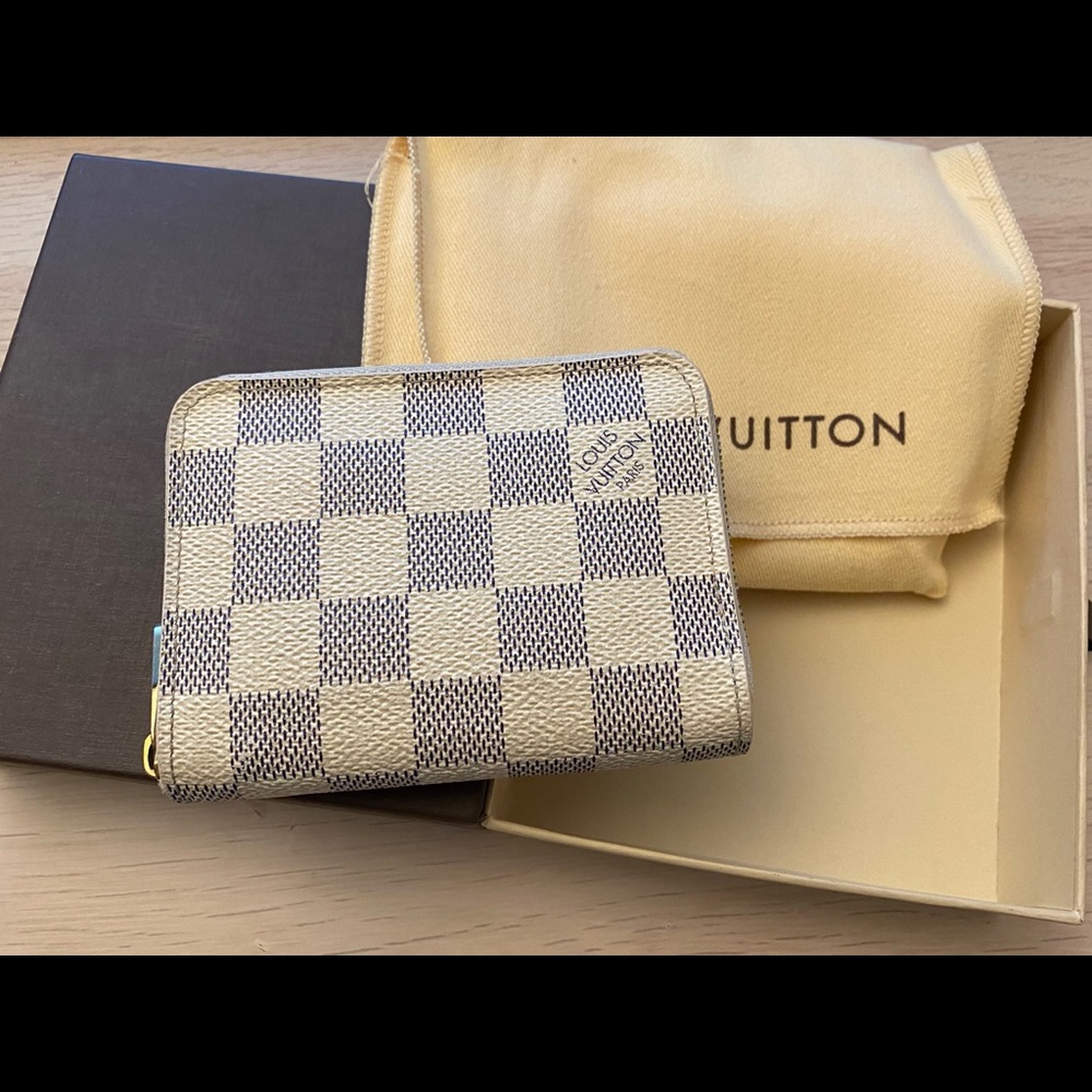 SOLD Louis Vuitton Zippy wallet in Damier Azur